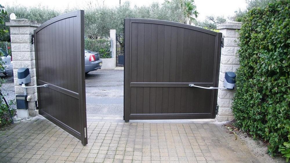 Installation de volets roulants et portails électriques à Nice