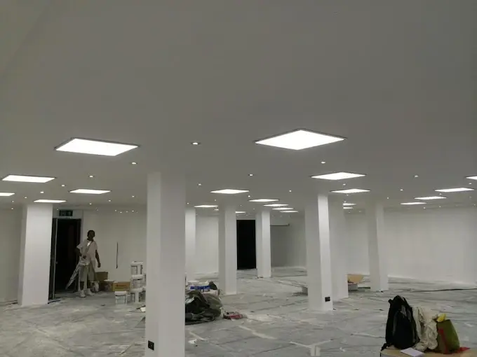 Processus d'installation électrique à Nice