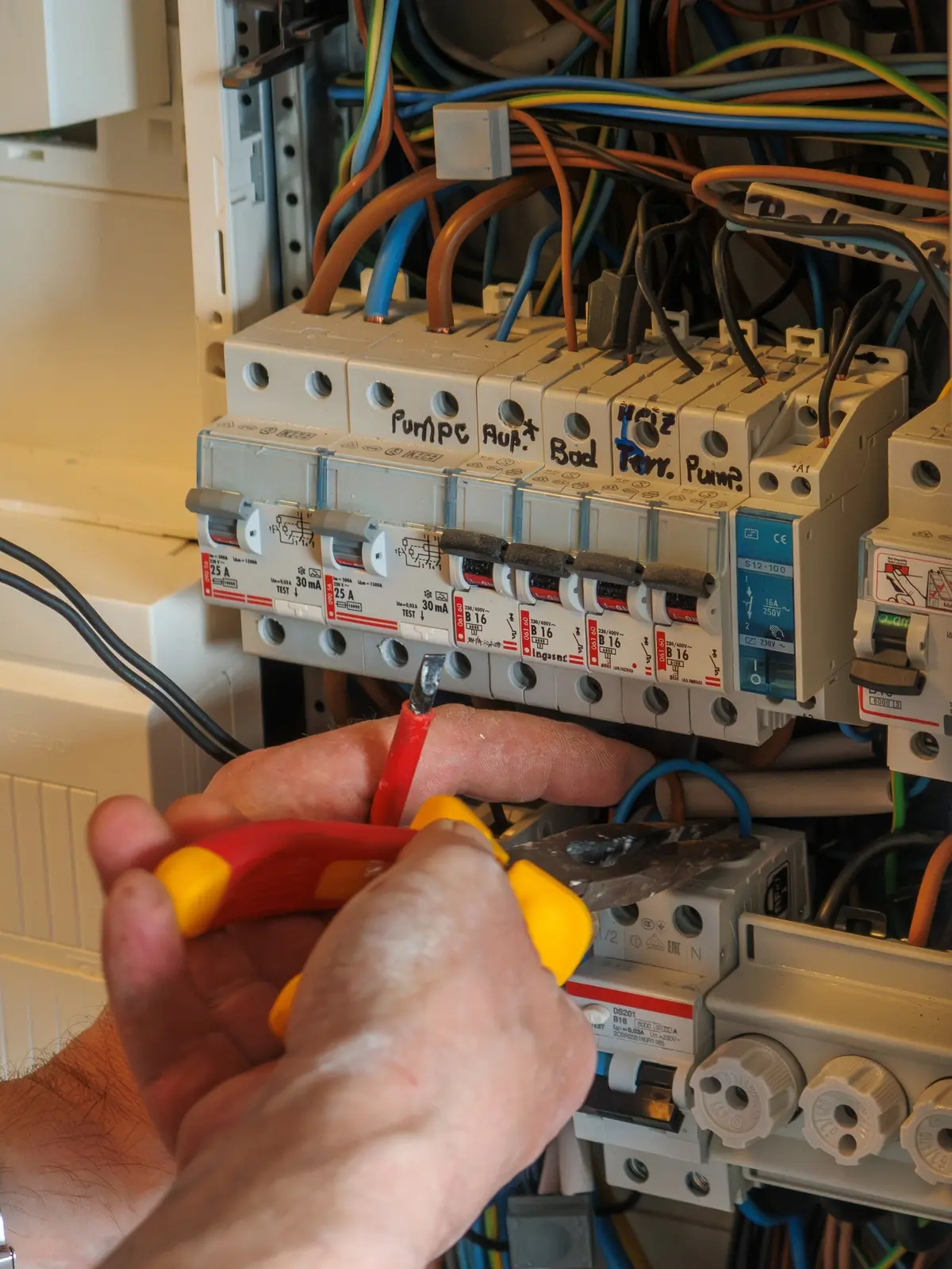 Électricien dans le Vieux-Nice