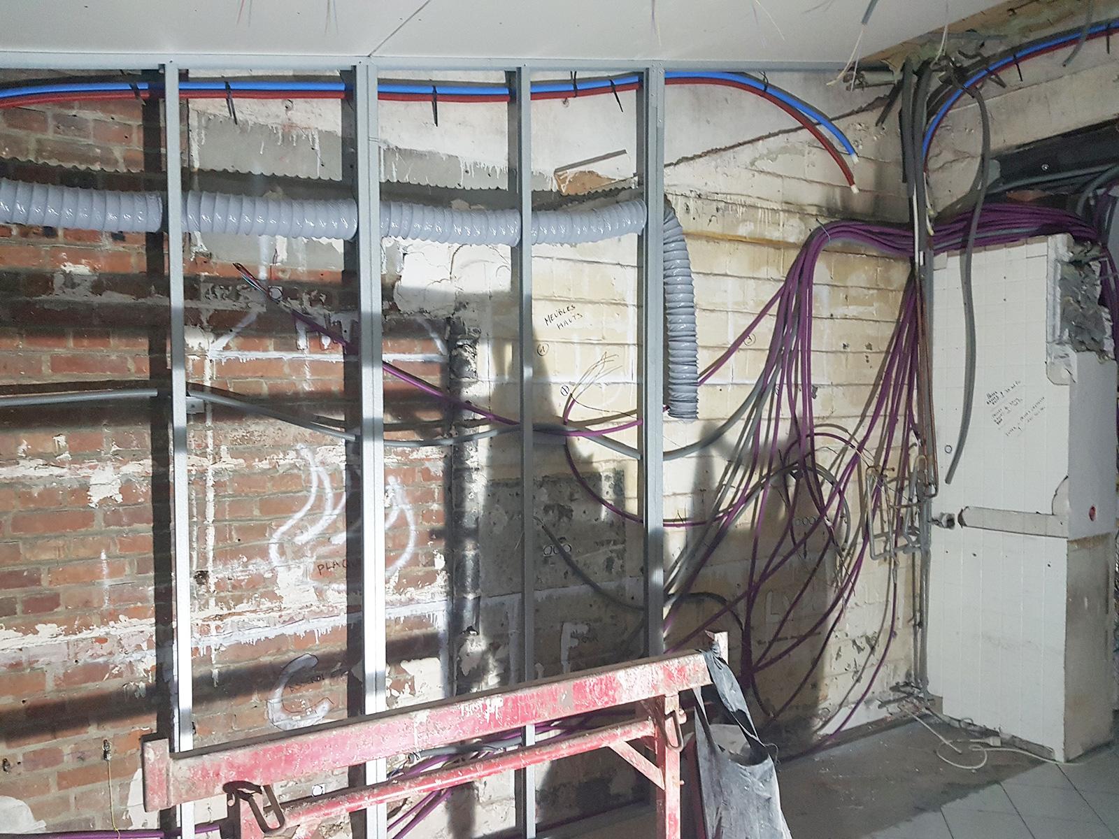 Rénovation Électrique dans l'Ancien à Nice : Défis et Solutions